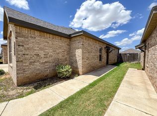 1706 102nd St #B, Lubbock, TX 79423