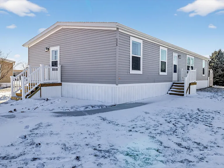 Bayshore Estates — Photo 41