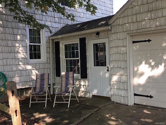 3rd image of 30 Cleveland Dr