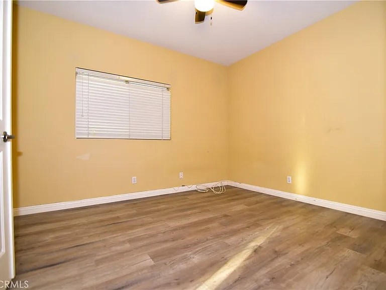 2090 Villa Del Lago Dr #B — Photo 10
