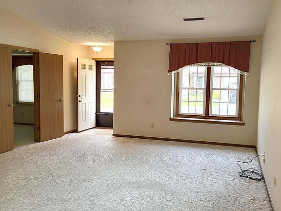 3rd image of 1814 E 38th Street Ct #6D