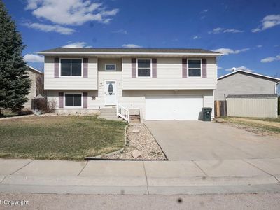 823 Sutherland Cove Ln, Gillette, WY, 82718