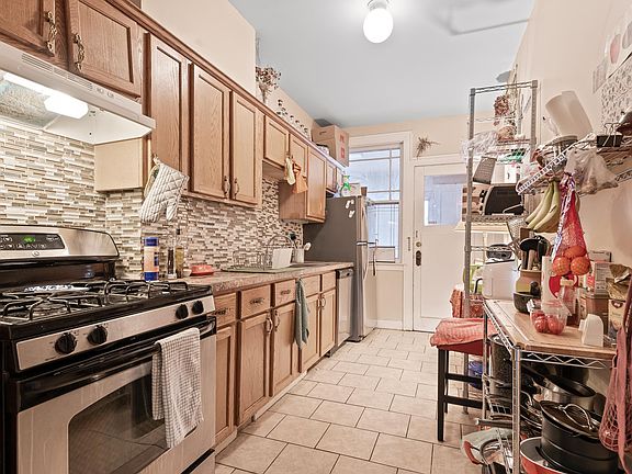 4th image of 3535 Lyndale Ave S APT 3