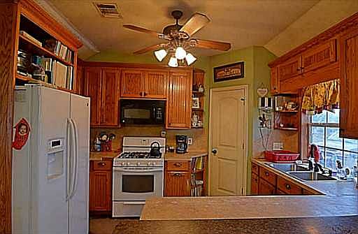 3rd image of 8789 County Road 192