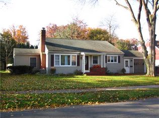 230 E Spruce St, East Rochester, NY 14445