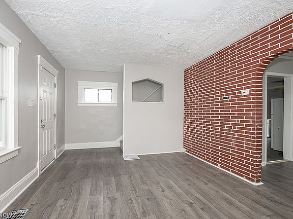 2nd image of 3947 W 22nd St