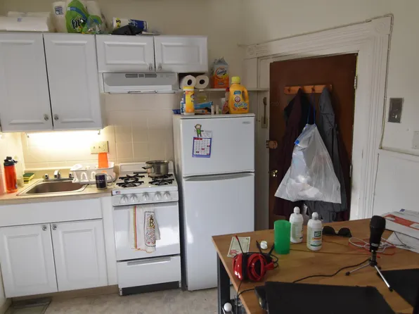 15 Bay State Rd APT 1, Boston, MA 02215