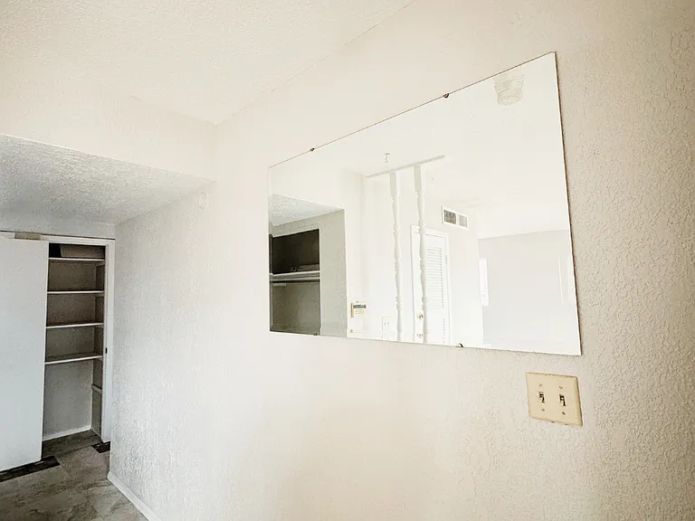 8841 Lawson St — Photo 6