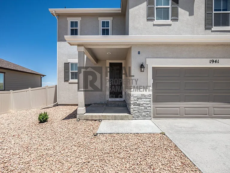 1941 Manassa St — Photo 4
