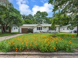 2556 S Westwood Avenue, Springfield, MO 65807