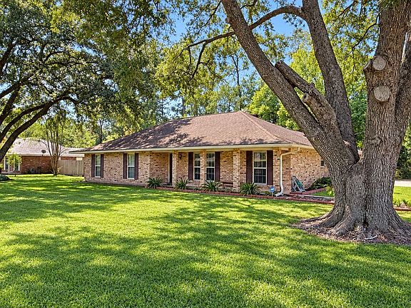 2nd image of 29771 Tulip St