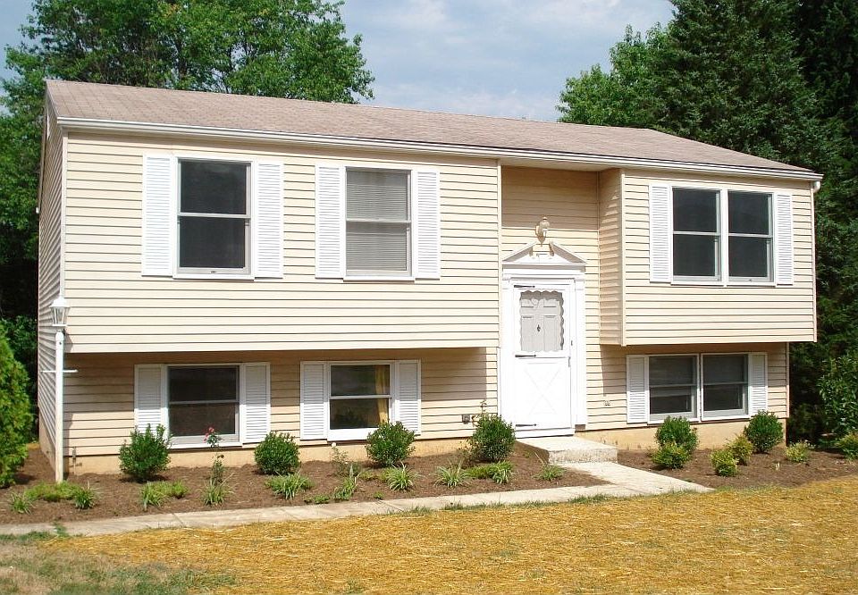 For Sale: 7200 Jasper Ct, Middletown, MD 21769