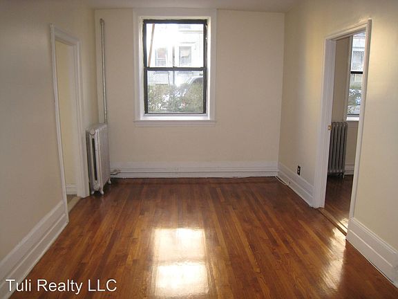 4th image of 2685 Kennedy Blvd APT 1D
