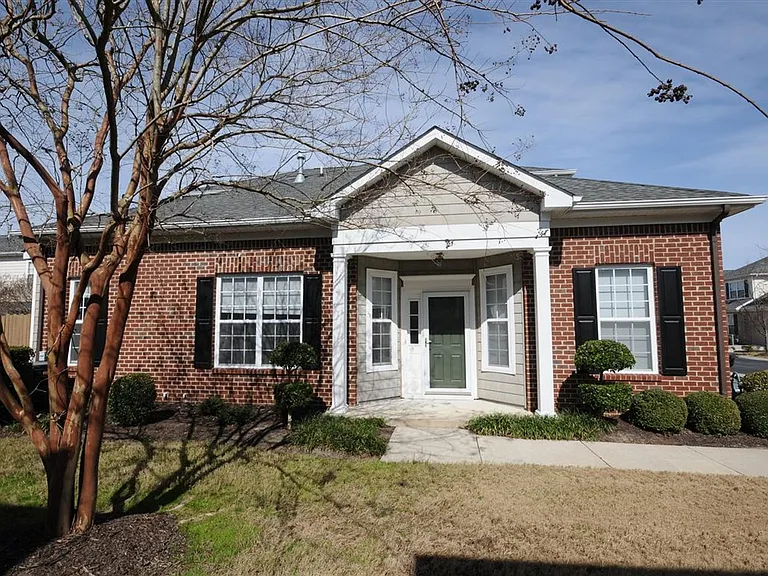 1101 Tenbury Pl — Photo 2
