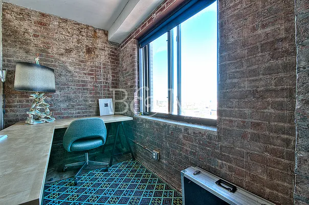 Sold by Brick&Mortar | media 11