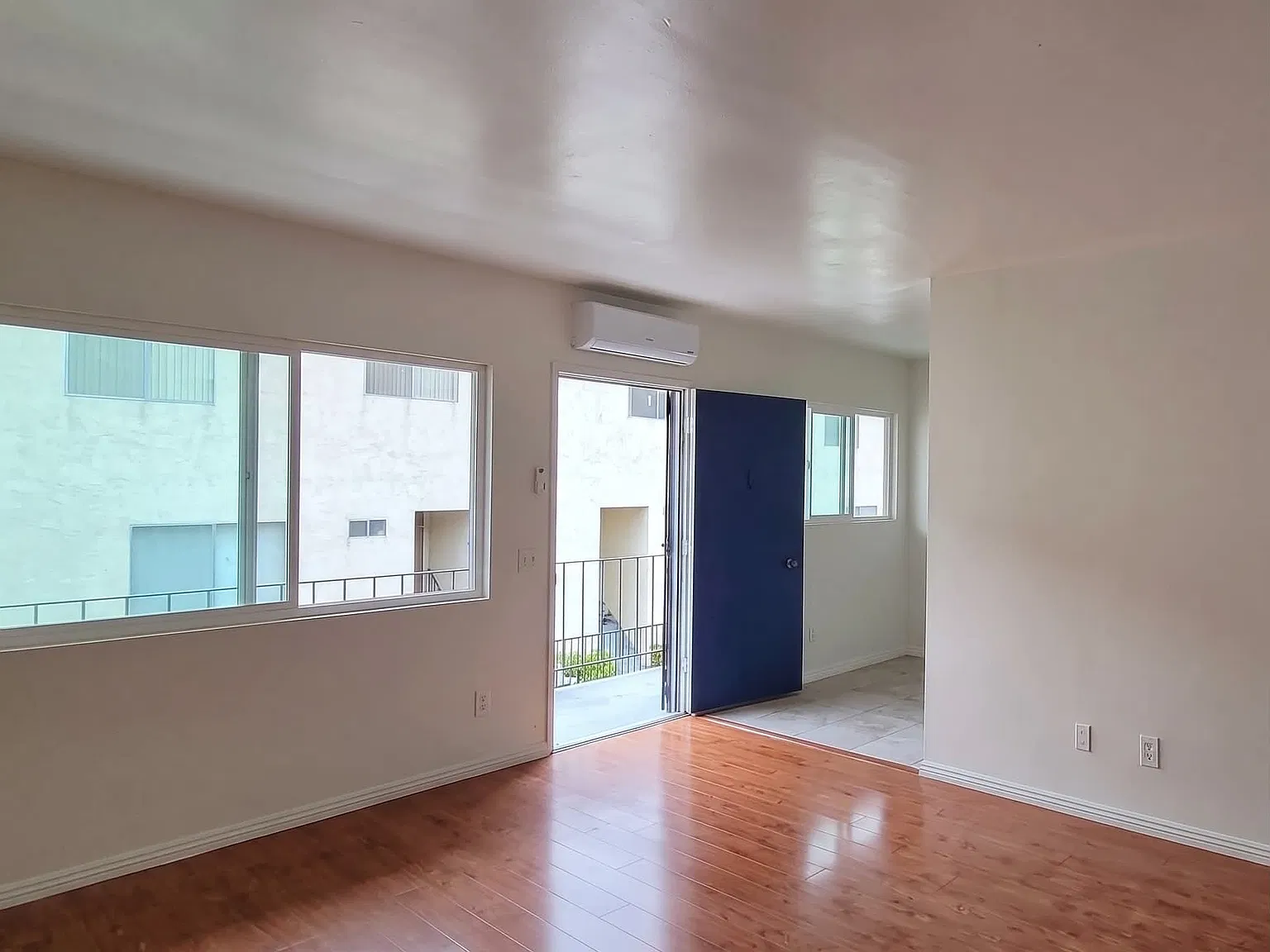 2 bed, 600 sqft, $2,250 — Photo 3