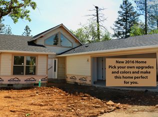 119 White Oak Way, Shady Cove, OR 97539