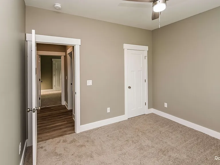 154 McKinnon Ave NE — Photo 11