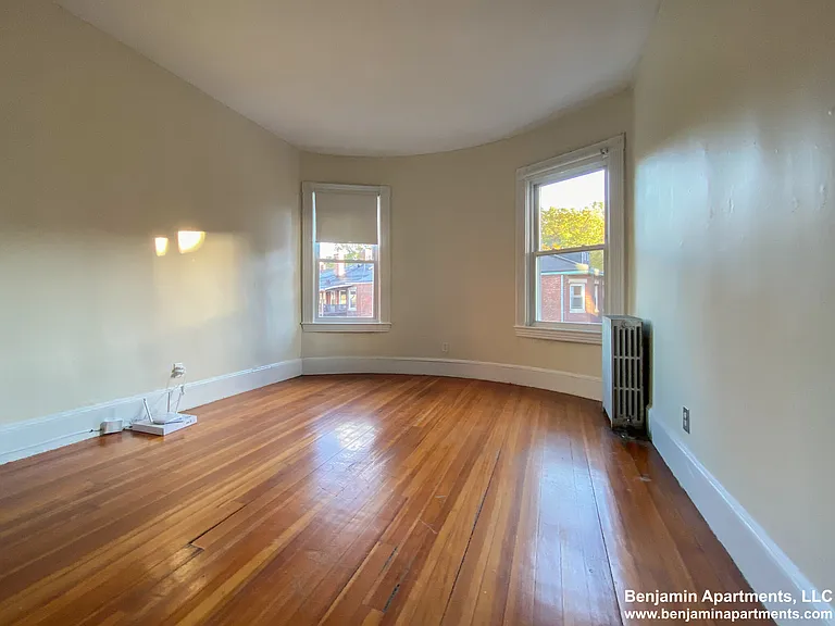 1595 Beacon St #22 — Photo 1