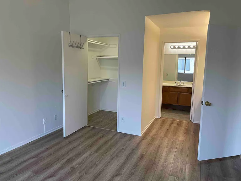 13825 Beaver St #98 — Photo 12