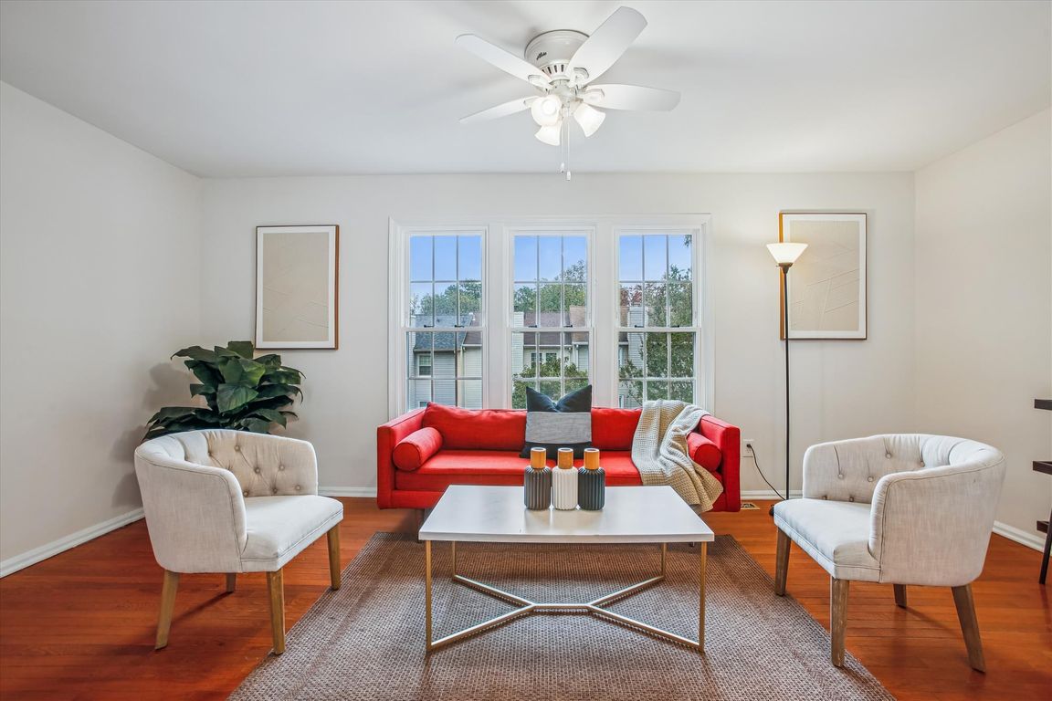 next background image