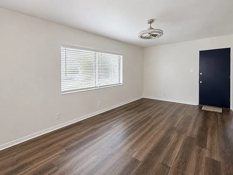 4502 W 165th St #4504 — Photo 2