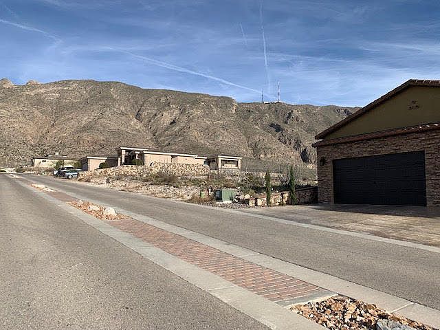1st image of 374 Rocky Pointe Dr