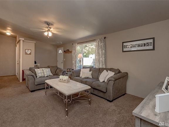 4th image of 11725 242nd Avenue Ct E