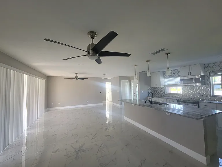 5227 SW 2nd Pl — Photo 13