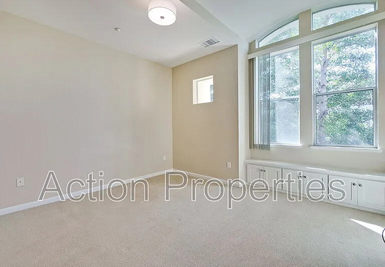 169 Bel Air Ct — Photo 12