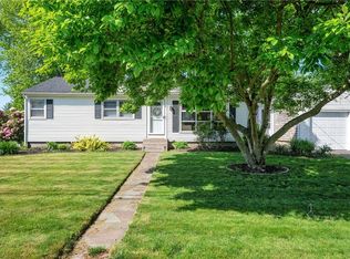 10 Eisenhower St, Cumberland, RI 02864