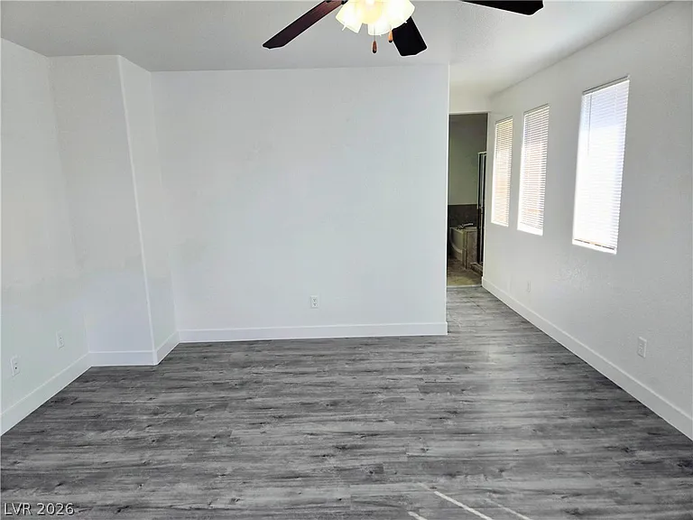 7858 Warwickshire Way — Photo 11