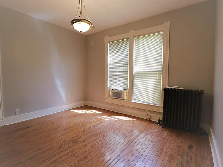 1111 W North St — Photo 6