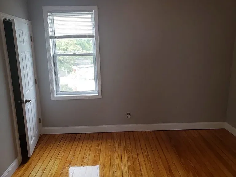 474 Branch Ave #3 — Photo 7