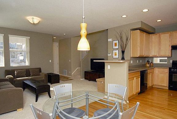 2nd image of 2835 Central Park Blvd