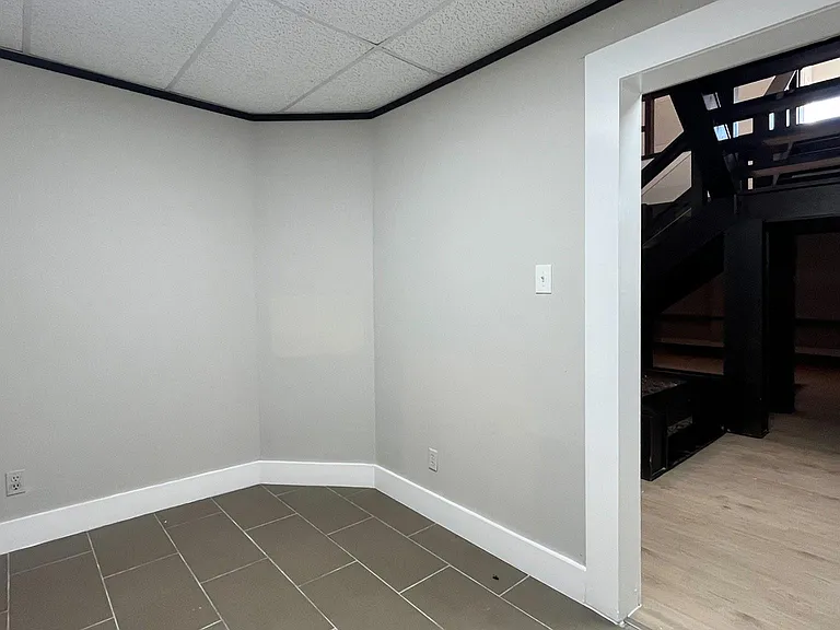 9220 Rasmus Dr — Photo 13