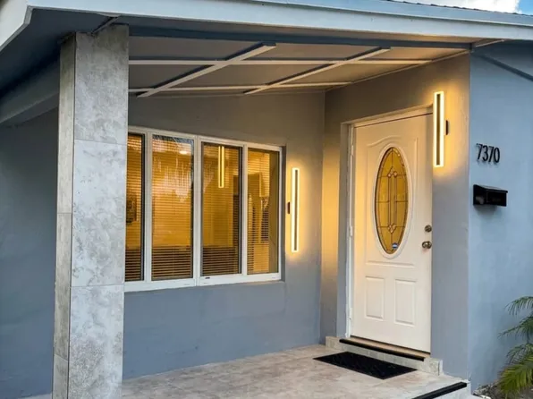 7370 Cleveland St, Hollywood, FL 33024