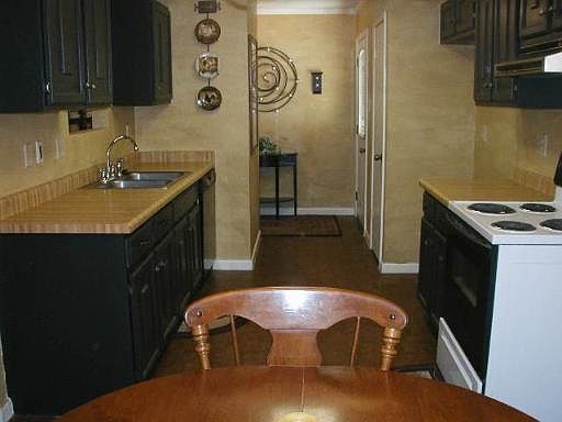 3rd image of 3305 HARVEST DR