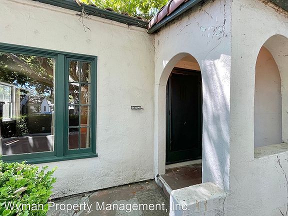 4th image of 1835 Brown St