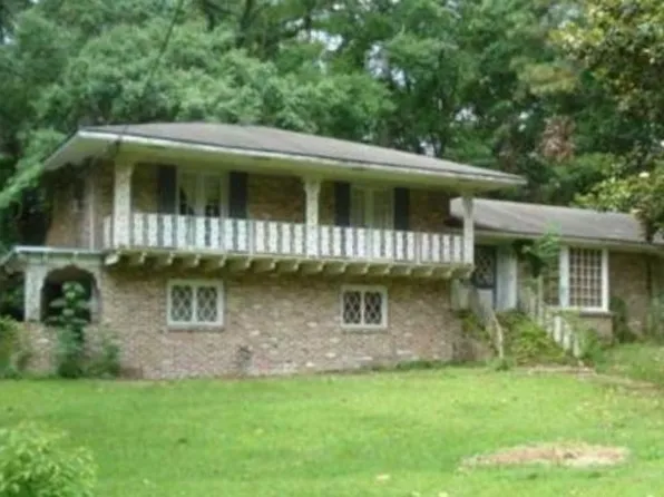 210 Court St, Chickasaw, AL 36611