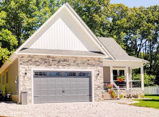 37183 Main Sail Ct, Greenbackville, VA 23356