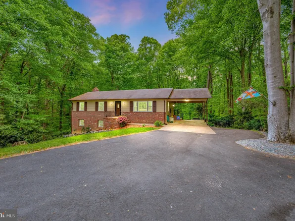 7652 Indiantown Rd, King George, VA 22485