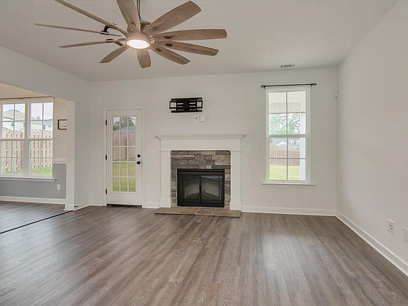 5th image of 537 Jensen Lane