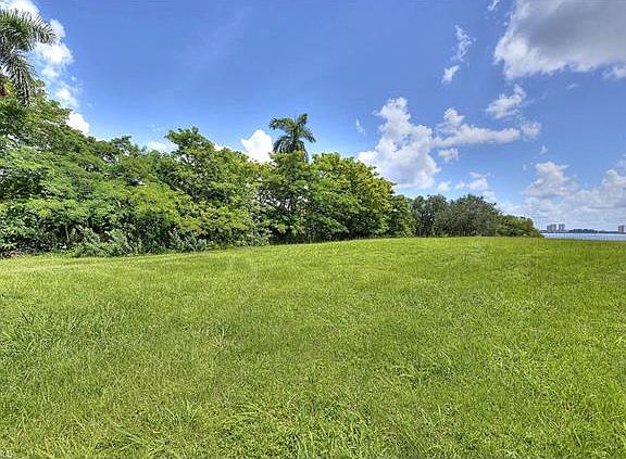 3rd image of 600 Overriver Dr