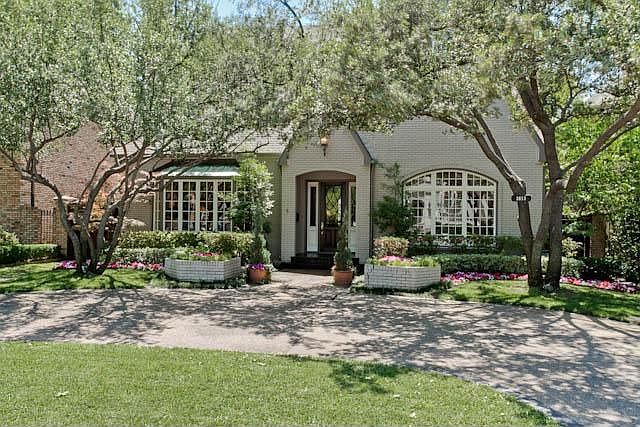 1st image of 3813 Southwestern Blvd