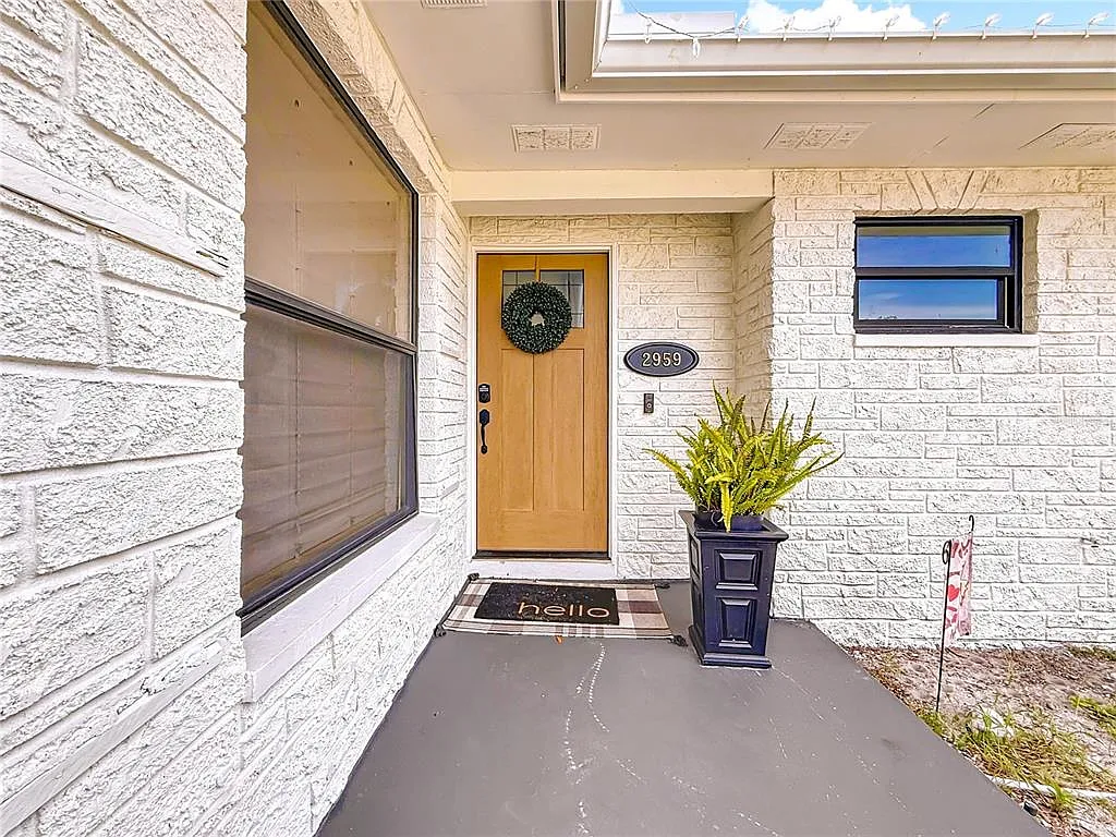 3 bed, 2.0 bath, 1438 sqft, $4,150 — Photo 4