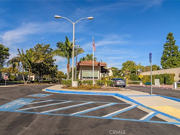 2nd image of 2139 Ronda Granada #B