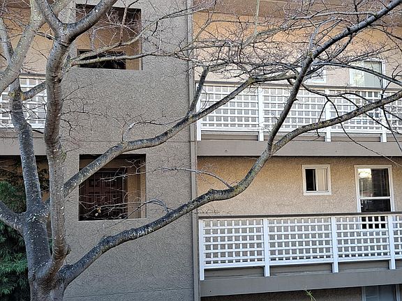 2nd image of 699 Dartmore Ln APT 368
