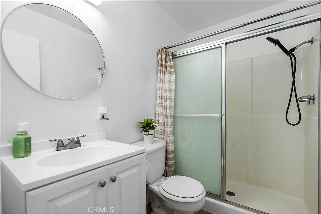 2 bed, 829 sqft, $3,600 — Photo 4