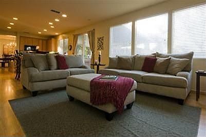 5th image of 108 Dover Isle Ct